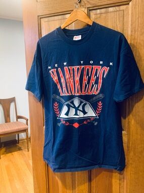 Vintage 1993 HANES HEAVYWEIGHT MLB NEW YORK YANKEES Single Stitch T-Shirt
